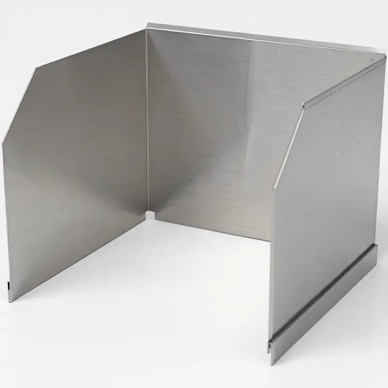 Stainless steel splash guard Springfield commercial kitchen - DDAN Hood Cleaning